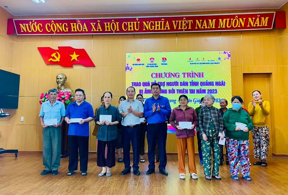Hân hoan Chương trình “Đón Tết ấm yêu thương - xuân Giáp Thìn 2024” tại phường Nguyễn Nghiêm, thành phố Quảng Ngãi